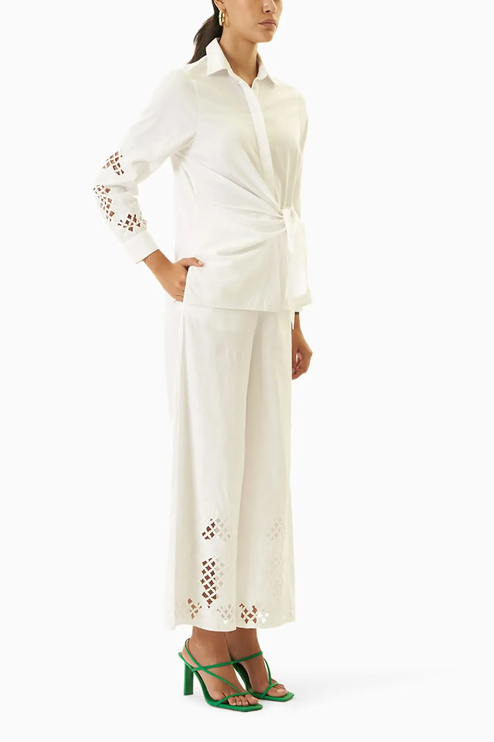 Cutwork White Cuff Set