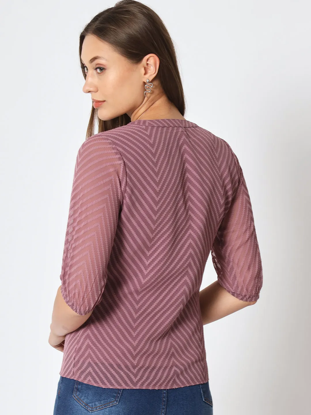 Zig-Zag Pattern V-Neck Top